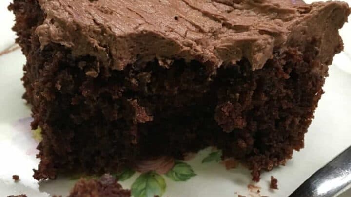 Try this recipe for easy homemade chocolate cake. It's a treat, and it's super simple to make.