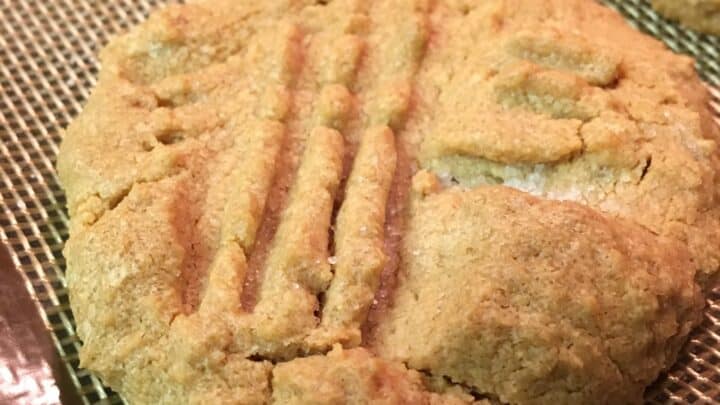 The Tastiest and Easiest Gluten-Free Peanut Butter Cookies Around