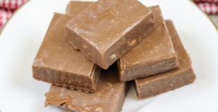 Quick and Easy Homemade Fudge
