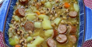 Picture of black eyed pea soup in a large blue dish