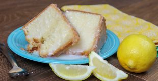 Picture of pound cake on a plate