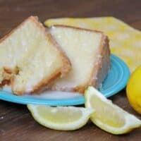Picture of pound cake on a plate