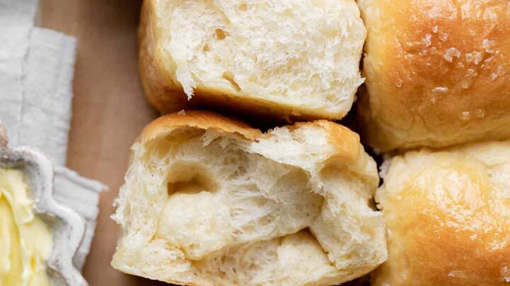 Image for Old Fashioned Yeast Rolls Recipe