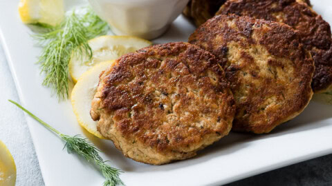 Image for Crispy Salmon Cakes with Lemon Dill Sauce