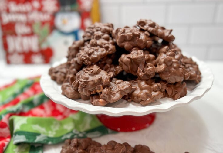 Easy Slow Cooker Peanut Clusters Back To My Southern Roots