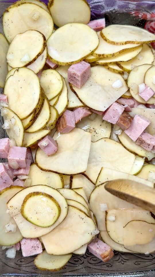 The Best Cheesy Au Gratin Potatoes And Ham Recipe Back To My Southern Roots