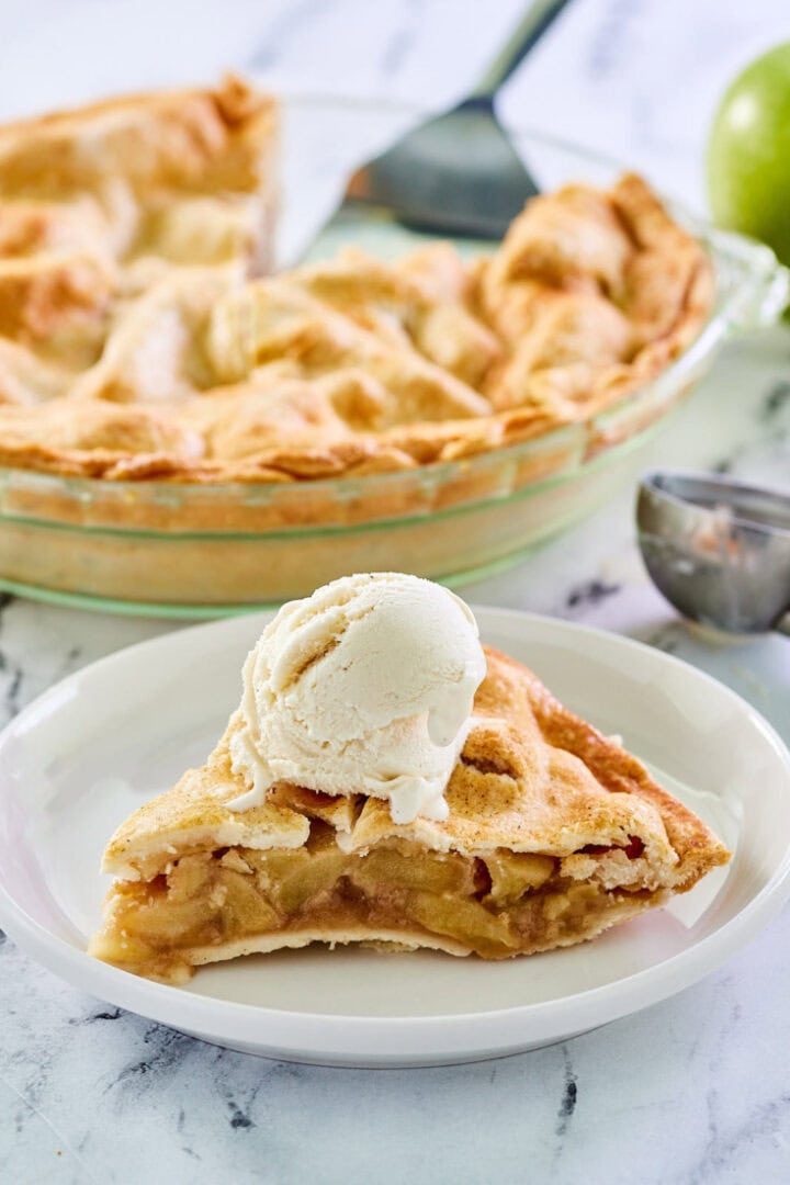 How To Make The Best Cinnamon Apple Pie Recipe Back To My Southern Roots