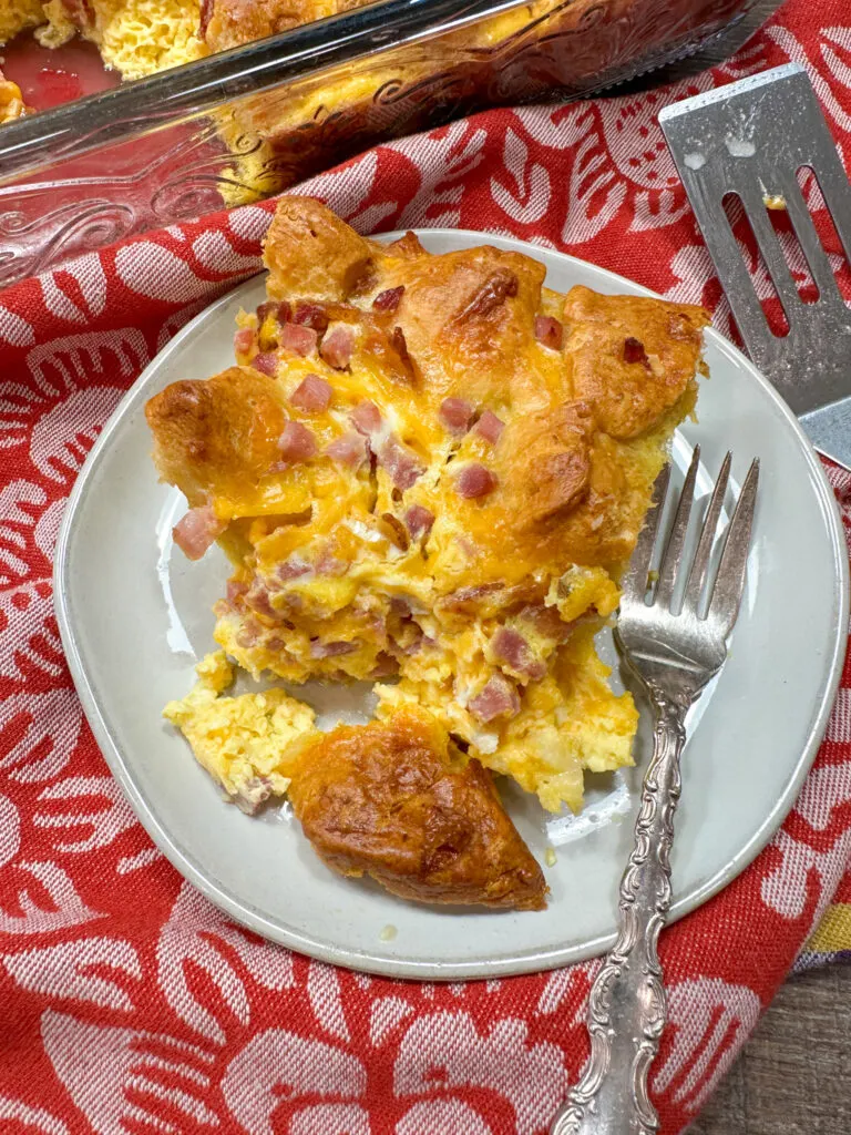 Copycat Pillsbury Egg Casserole Recipe Back To My Southern Roots copycat-pillsbury-egg-casserole-recipe-back-to-my-southern-roots